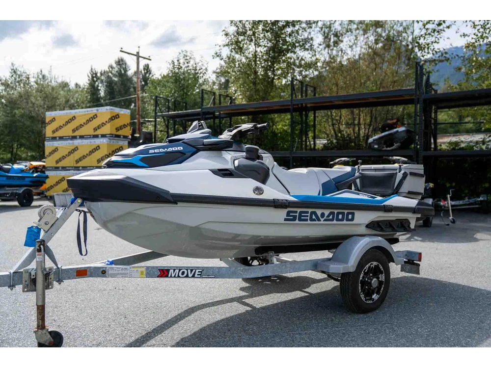 2023 Sea-doo Fishpro Sport 170 With Audio (white/blue) alt