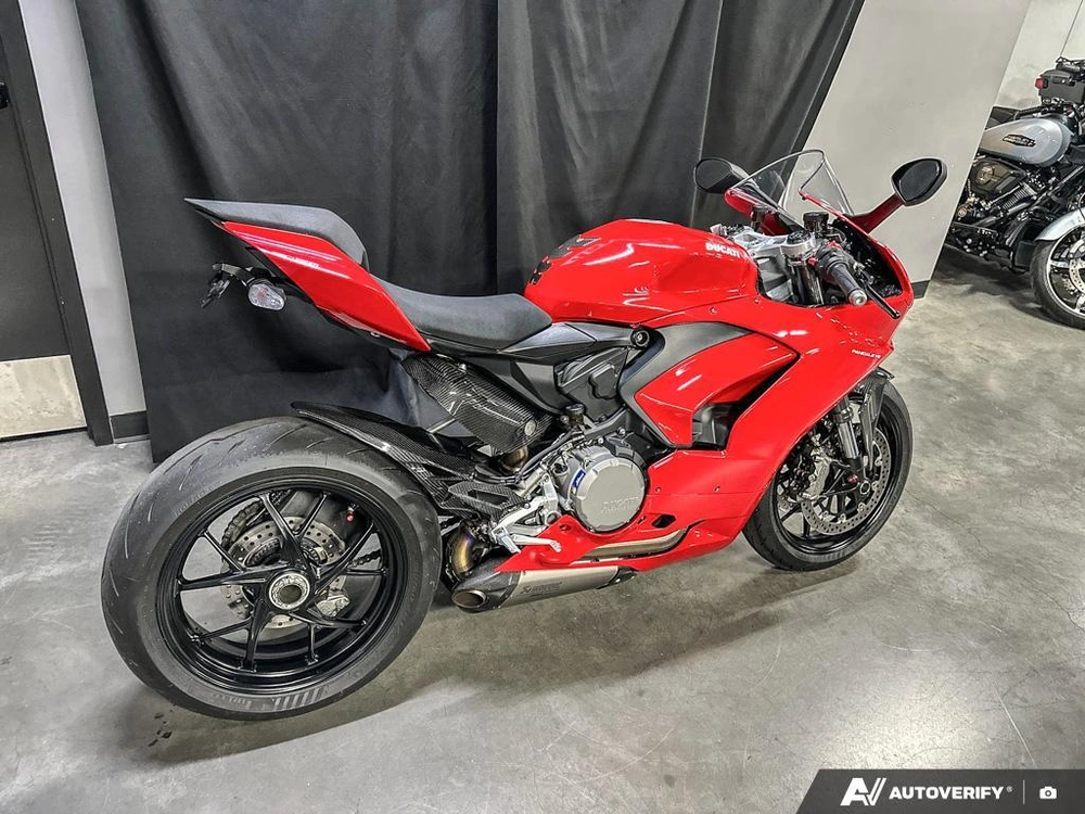 2025 Ducati Panigale V2
