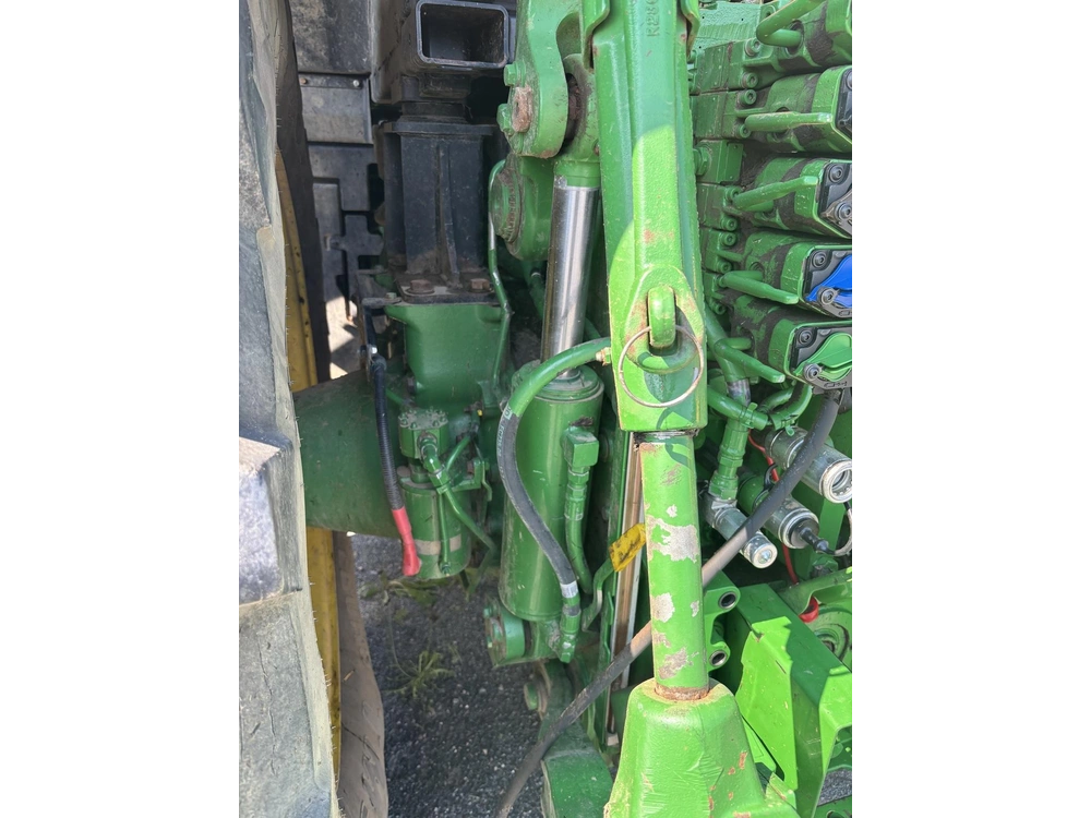 2021 John Deere 7r 250 alt