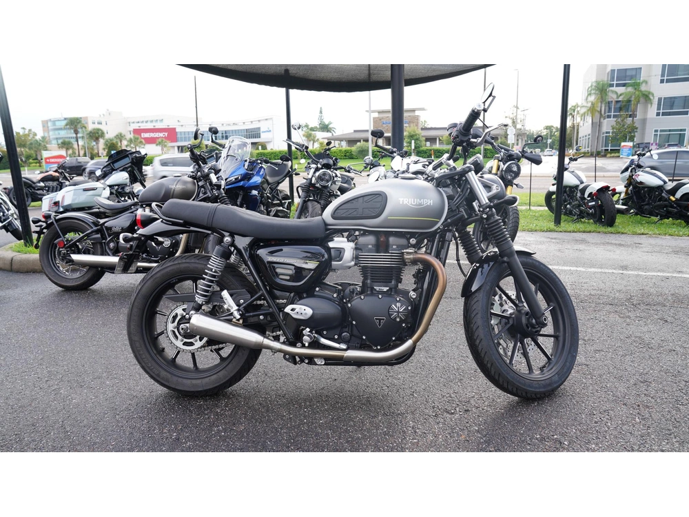 2023 Triumph Bonneville Speed Twin 900 alt
