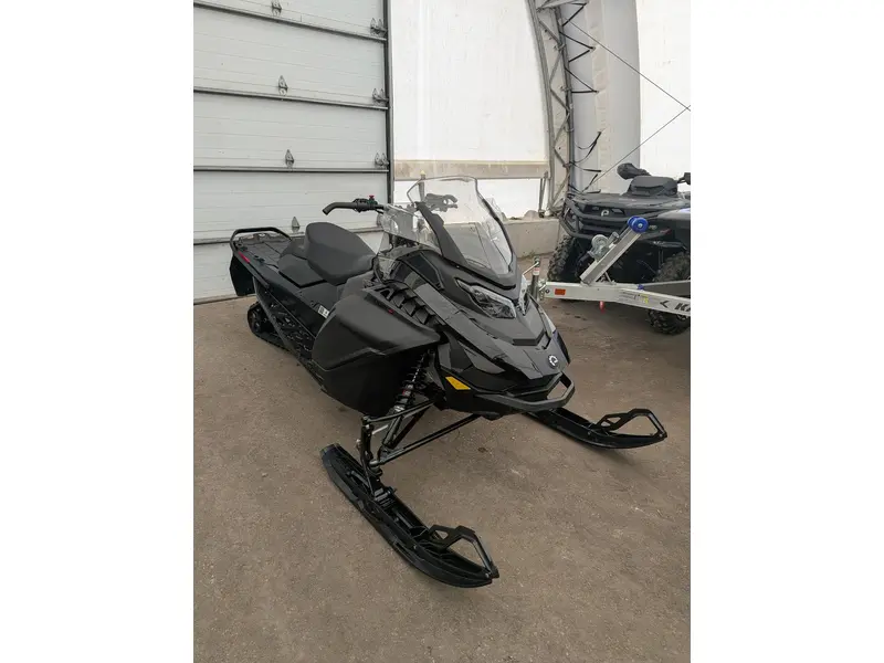 2027 Ski-Doo RENEGADE ADRENALINE 900 TURBO