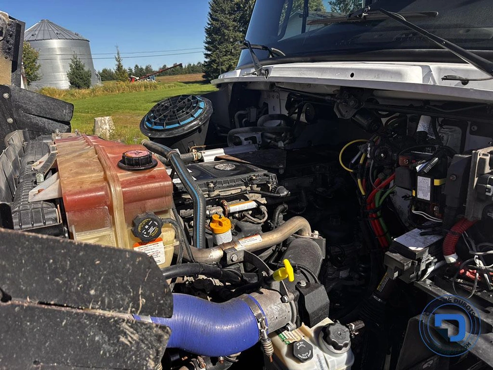 Freightliner 114sd 2022 alt