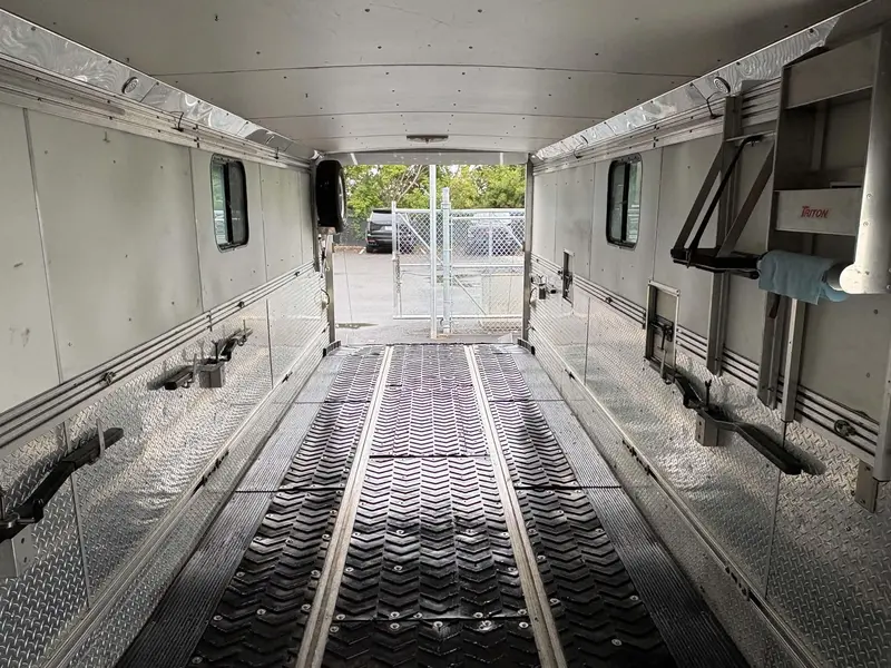 Triton PRESTIGE 22 **ENTIEREMENT ALUMINIUM!!** 2012