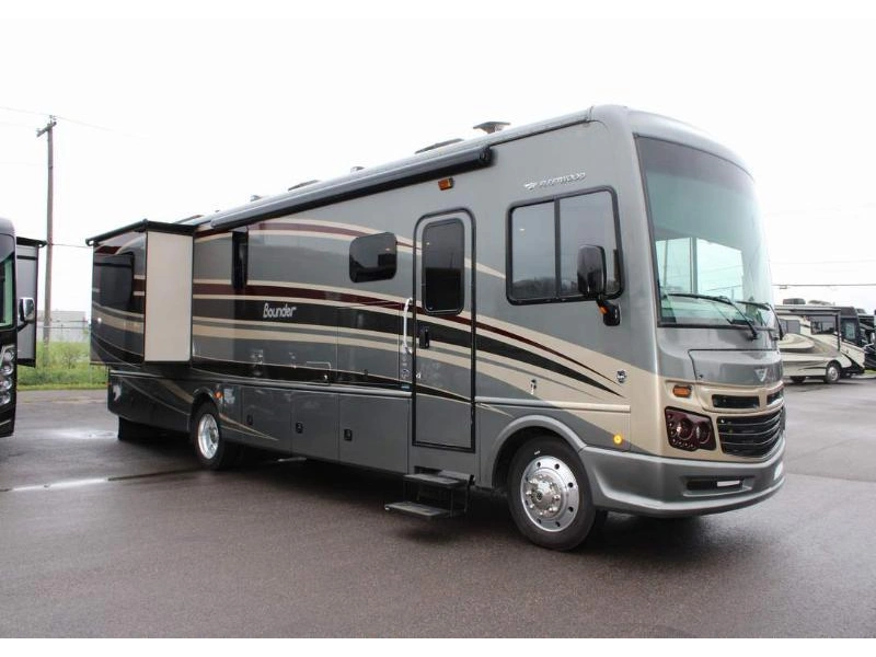 Fleetwood Bounder 35k 2016 alt
