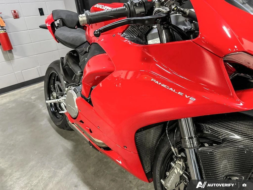 2025 Ducati Panigale V2