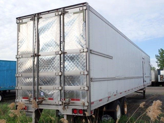 2008 Utility 3000r