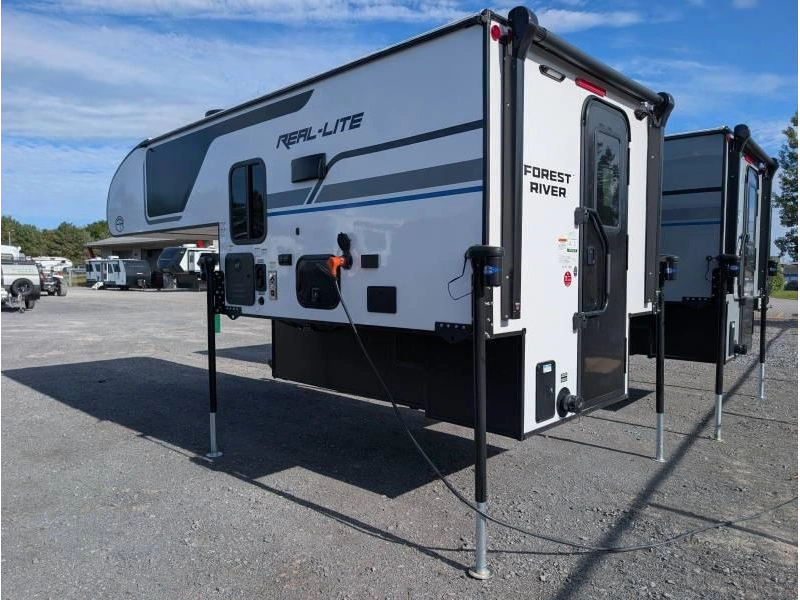 Palomino Real Lite 1803 2027 alt