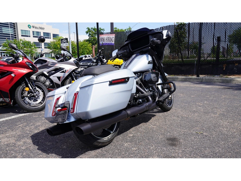 2024 Harley-davidson Street Glide alt