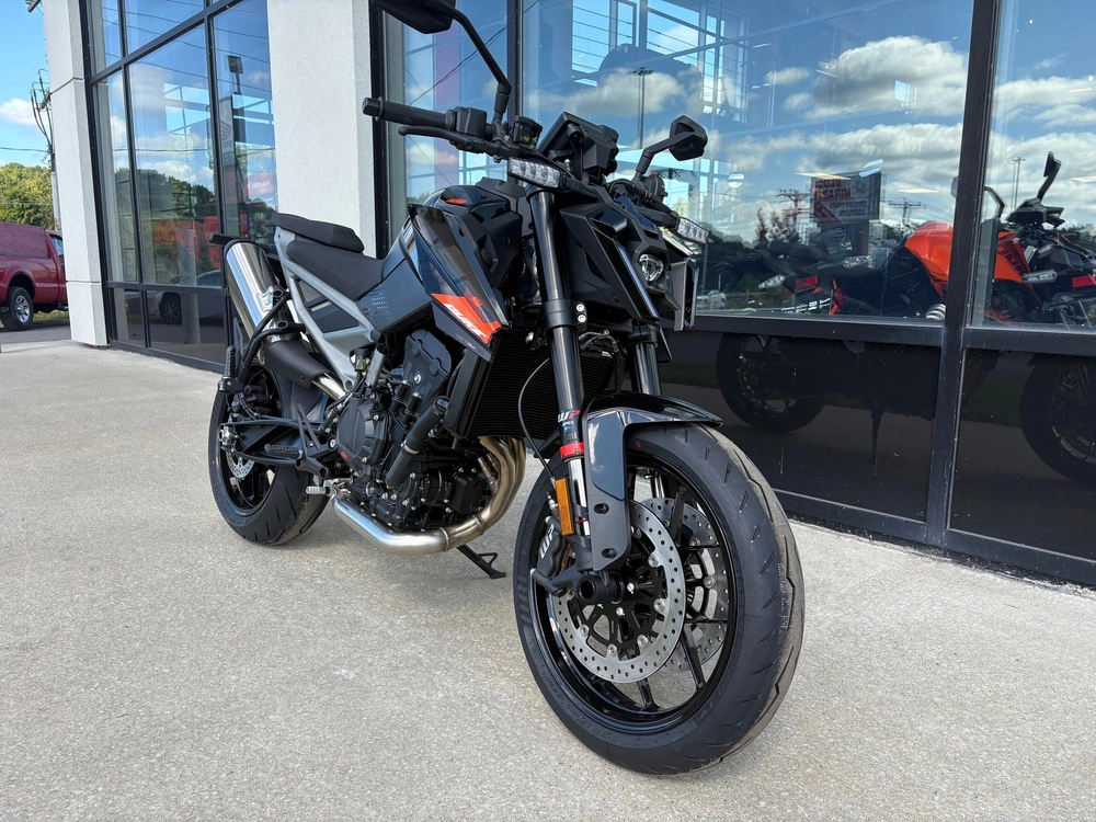 2027 Ktm 790 Duke alt