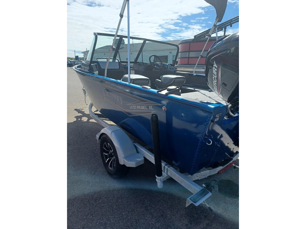 2025 Lund Boat Co 1650 Rebel Xs alt