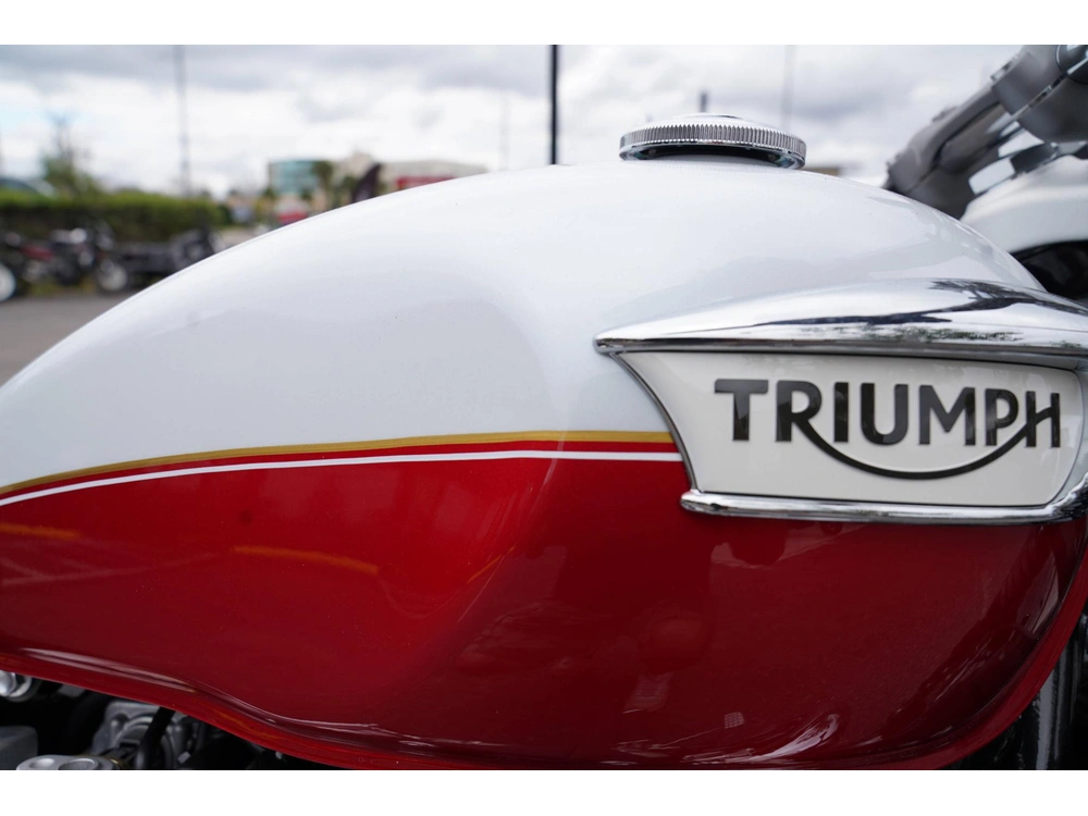 2025 Triumph Bonneville Speedmaster alt