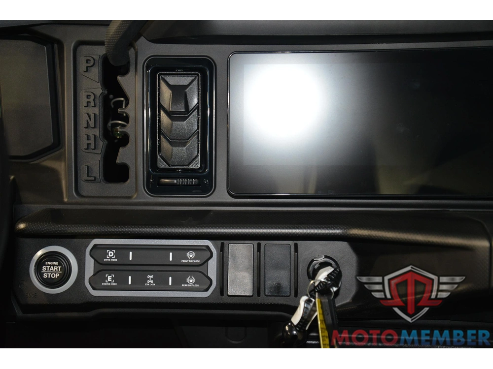 2026 Can-am Defender Xt Cab Hd11 With 10.25 In.display Dark Wildland Camo