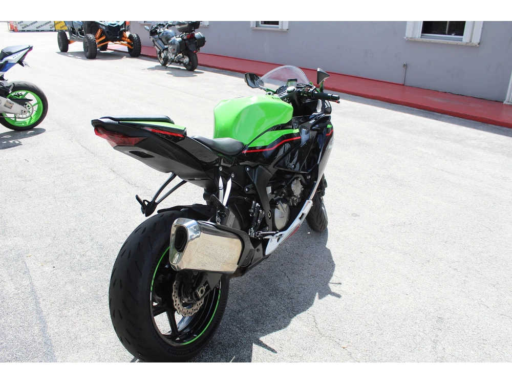 2021 Kawasaki Ninja6r