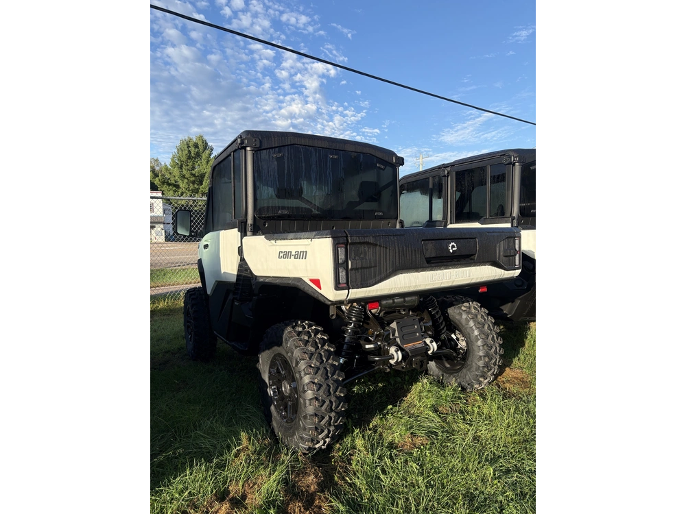 2027 Can-am Def Ltd 65 Hd11 alt