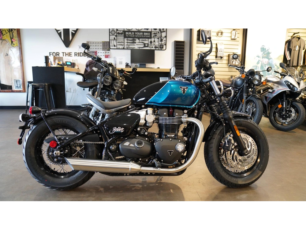 2026 Triumph Bonneville Bobber alt