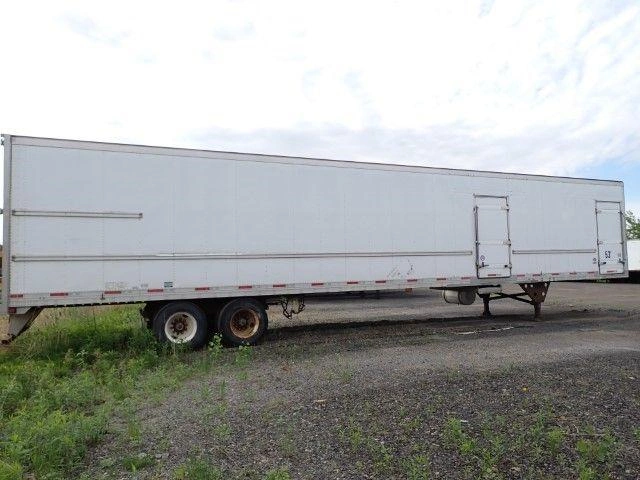 2008 Utility 3000r