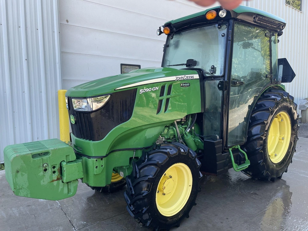 2017 John Deere 5090gn alt