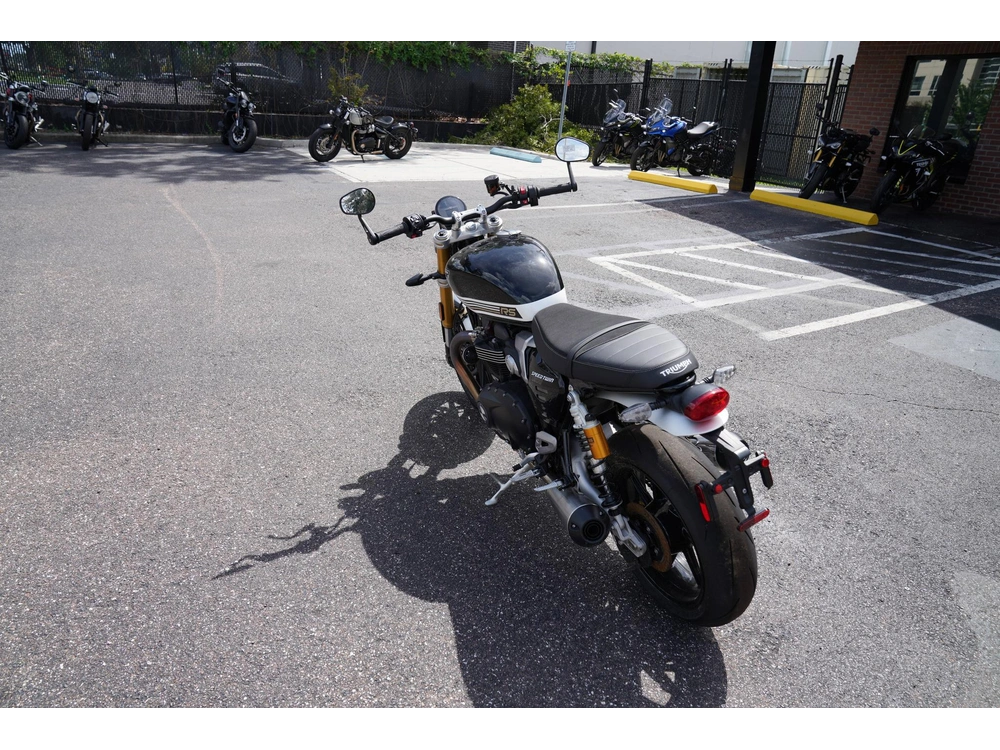 2025 Triumph Speed Twin 1200 Rs alt