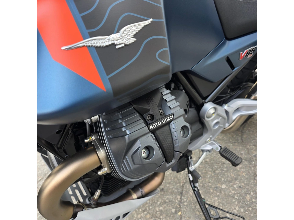 2027 Moto Guzzi V85 Tt Travel alt