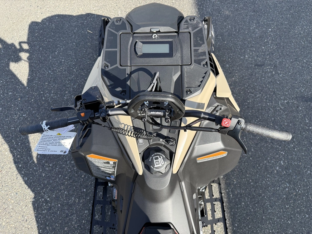 2027 Ski-doo Summit Adrenaline 154 850 E-tec Powdermax Light Flexedge 2.5' E.s alt