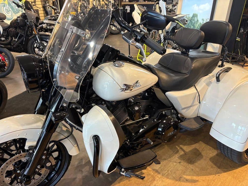 2023 Harley-davidson Freewheeler Trike alt