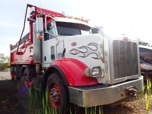 Peterbilt 365 2011