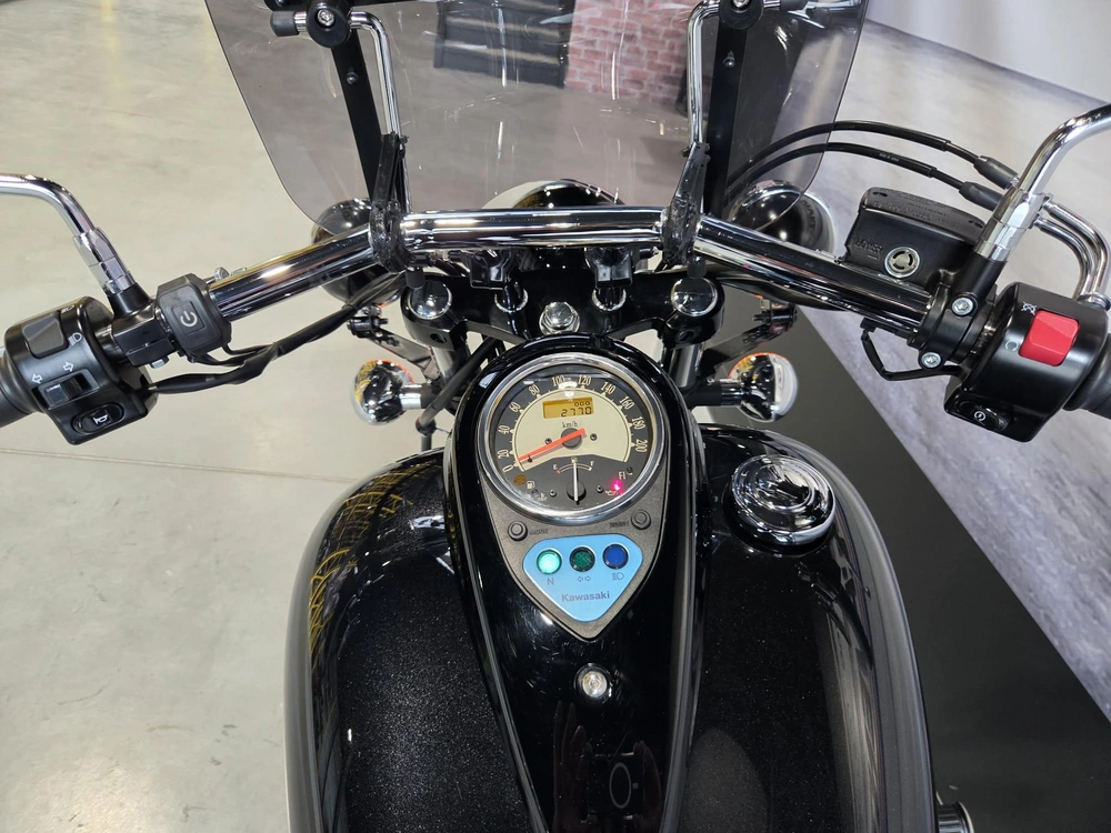Kawasaki Vulcan 900 2026 alt