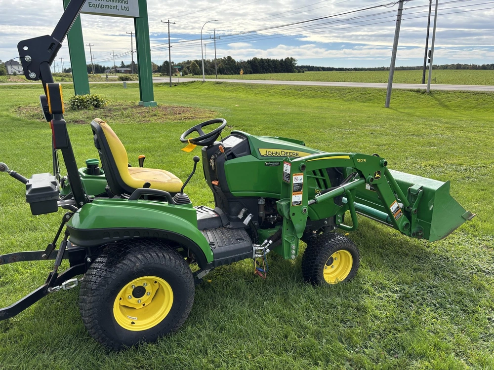 John Deere 1023e 2021