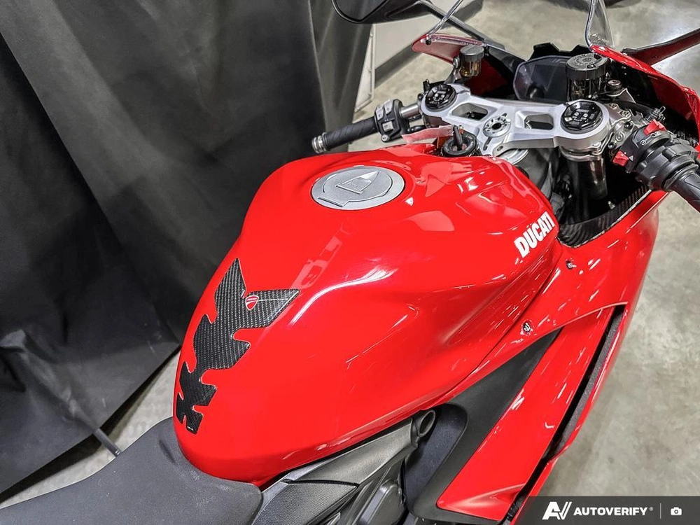 2025 Ducati Panigale V2