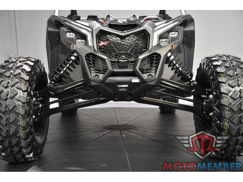 2026 Can-am Maverick X3 X Rs Turbo Rr Triple Black_10.25 In Infotainment