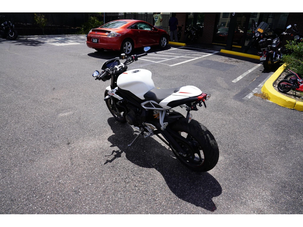 2019 Triumph Street Triple Rs alt