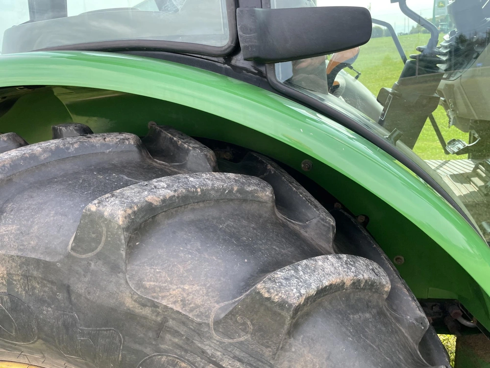 2021 John Deere 5075e alt