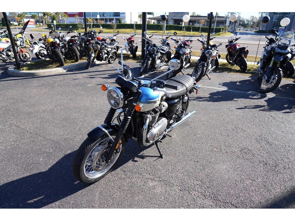 2026 Triumph Bonneville T120 Base alt