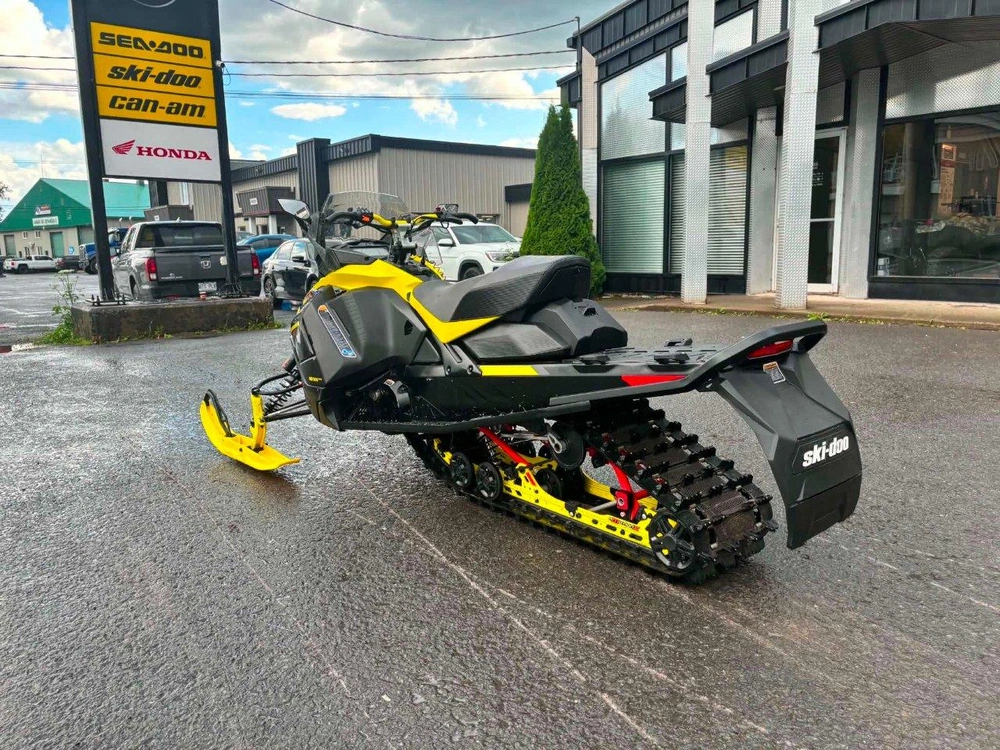 Ski-doo Renegade Xrs 900ace Turbo Used 2022 alt