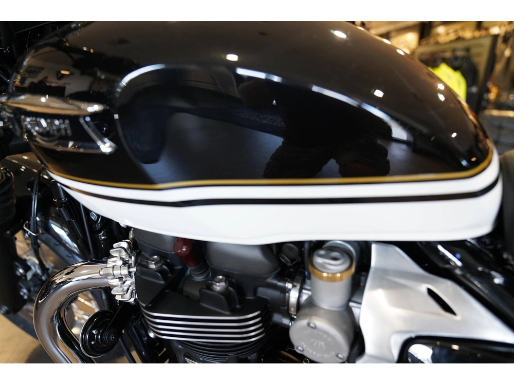 2026 Triumph Bonneville Speedmaster alt