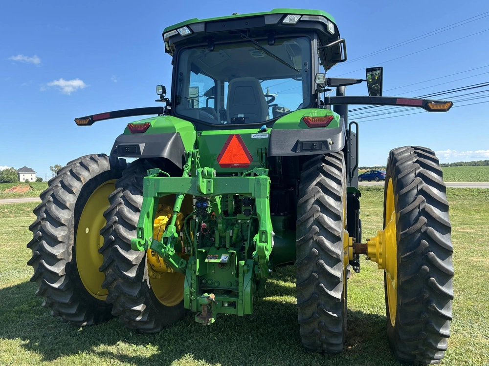 2023 John Deere 7r 210