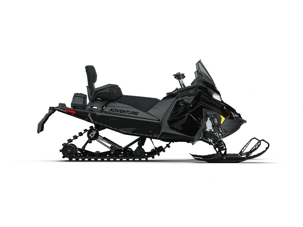 Polaris Prostar S4 Indy Adventure 137 Gloss Black 2027 alt