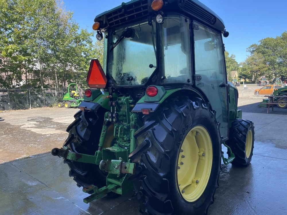 2017 John Deere 5090gn alt