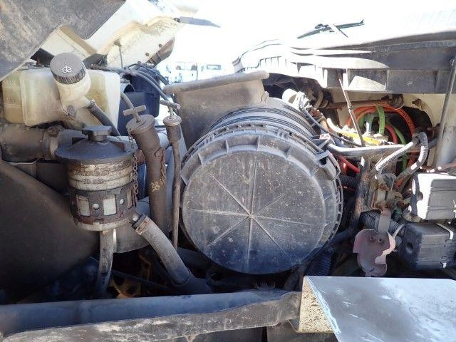 International 7600 2010
