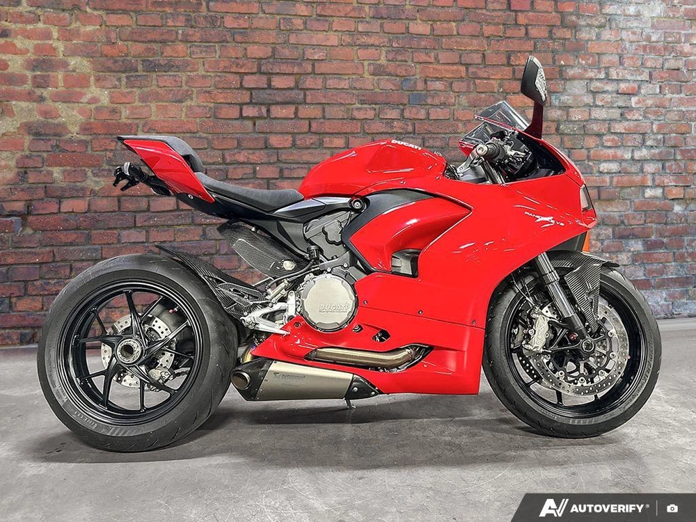 2025 Ducati Panigale V2