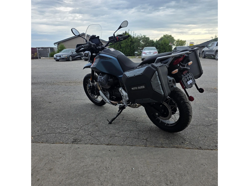2027 Moto Guzzi V85 Tt Travel alt