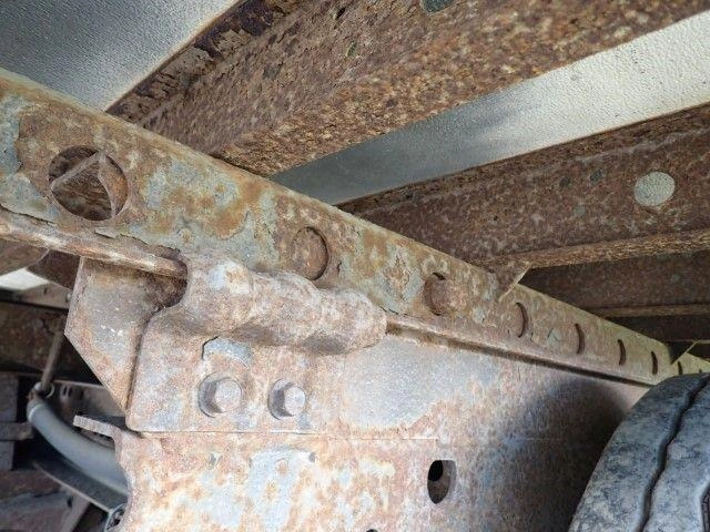 2008 Utility 3000r