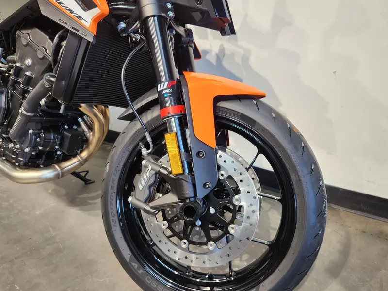 2027 KTM 790 DUKE