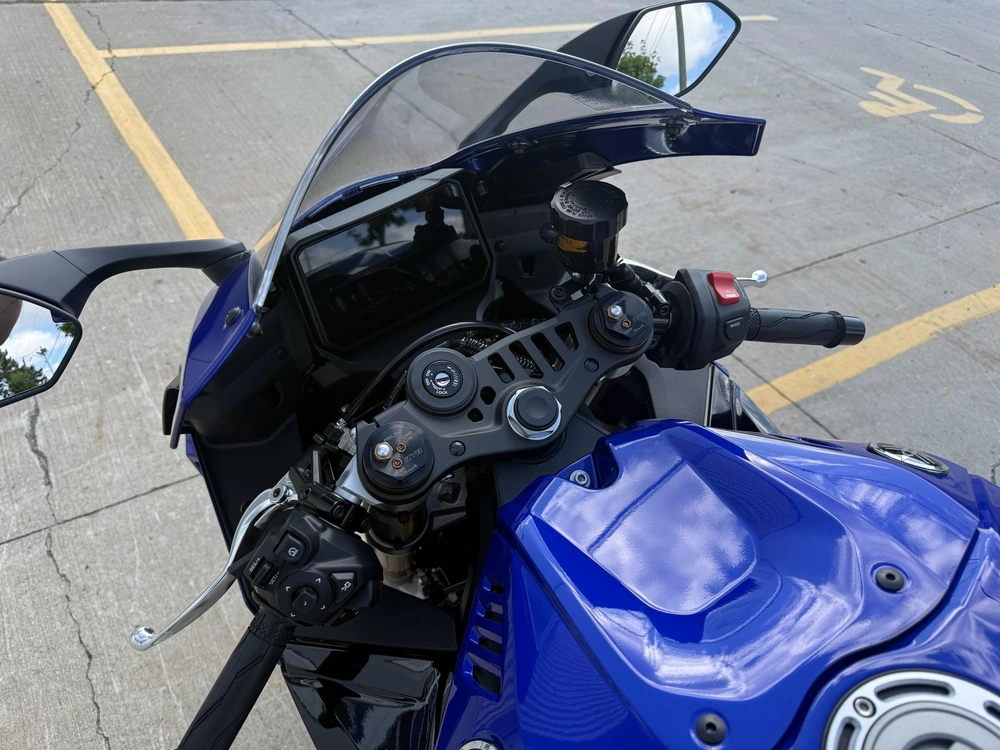 2027 Yamaha Yzf-r9 alt