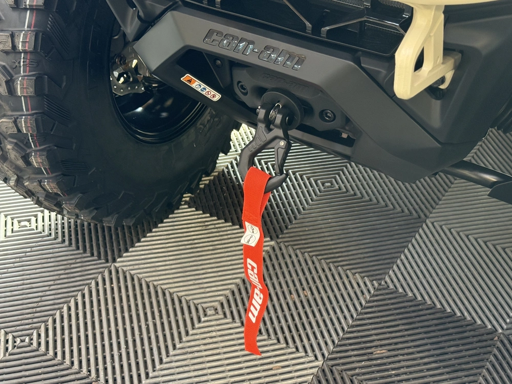 2027 Can-am Outlander Backcountry 1000r alt