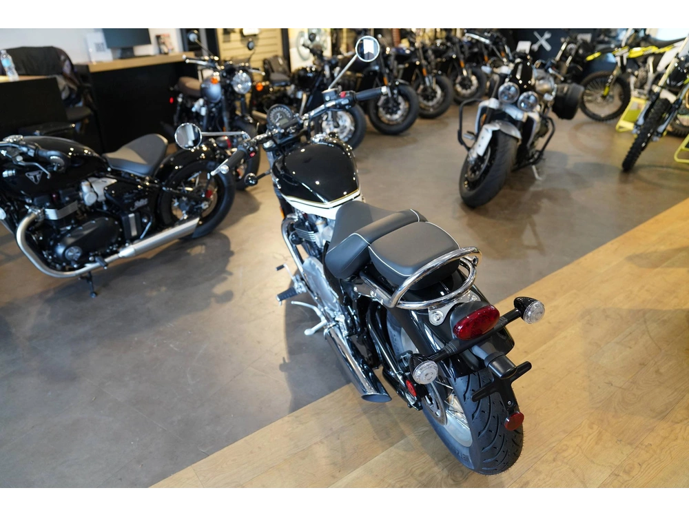 2026 Triumph Bonneville Speedmaster alt