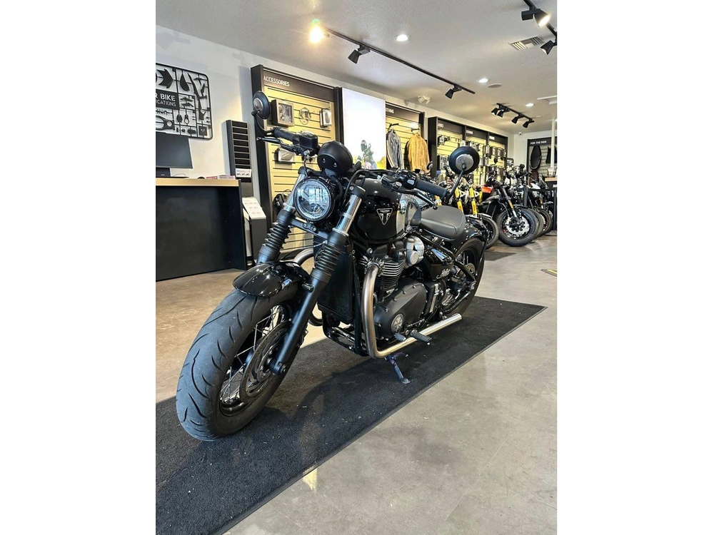 2023 Triumph Bonneville Bobber Chrome Edition alt