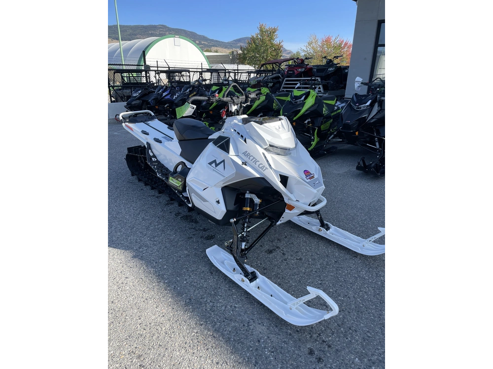 2027 Arctic Cat M 858 Sp A1 165 3.0 Cn Wht alt
