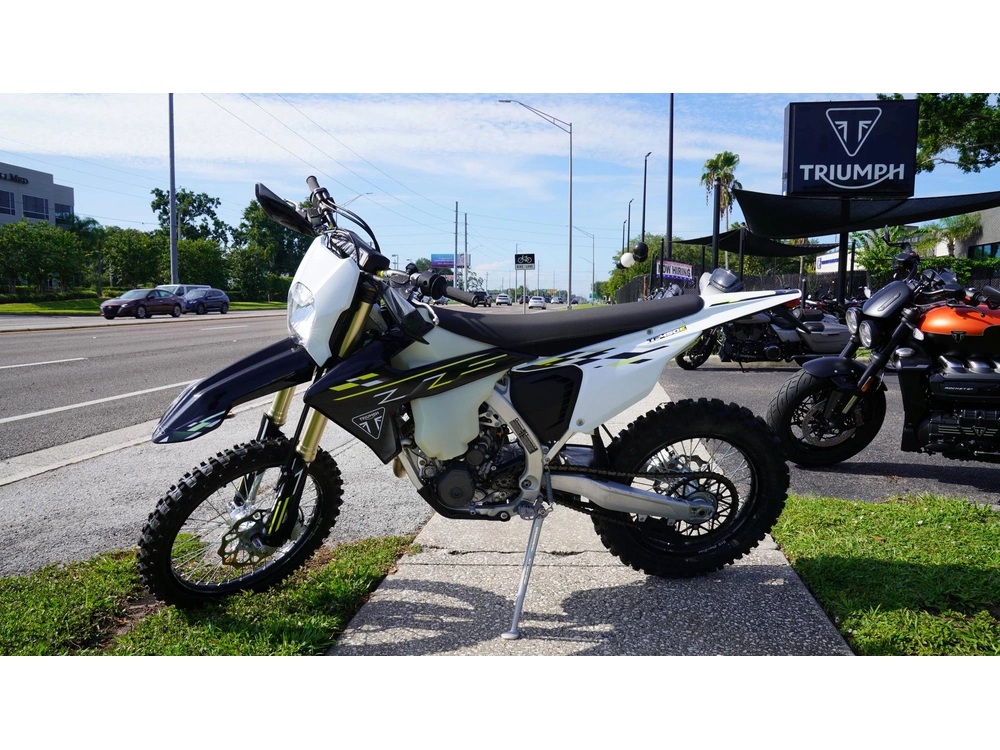 2026 Triumph Tf250-c alt
