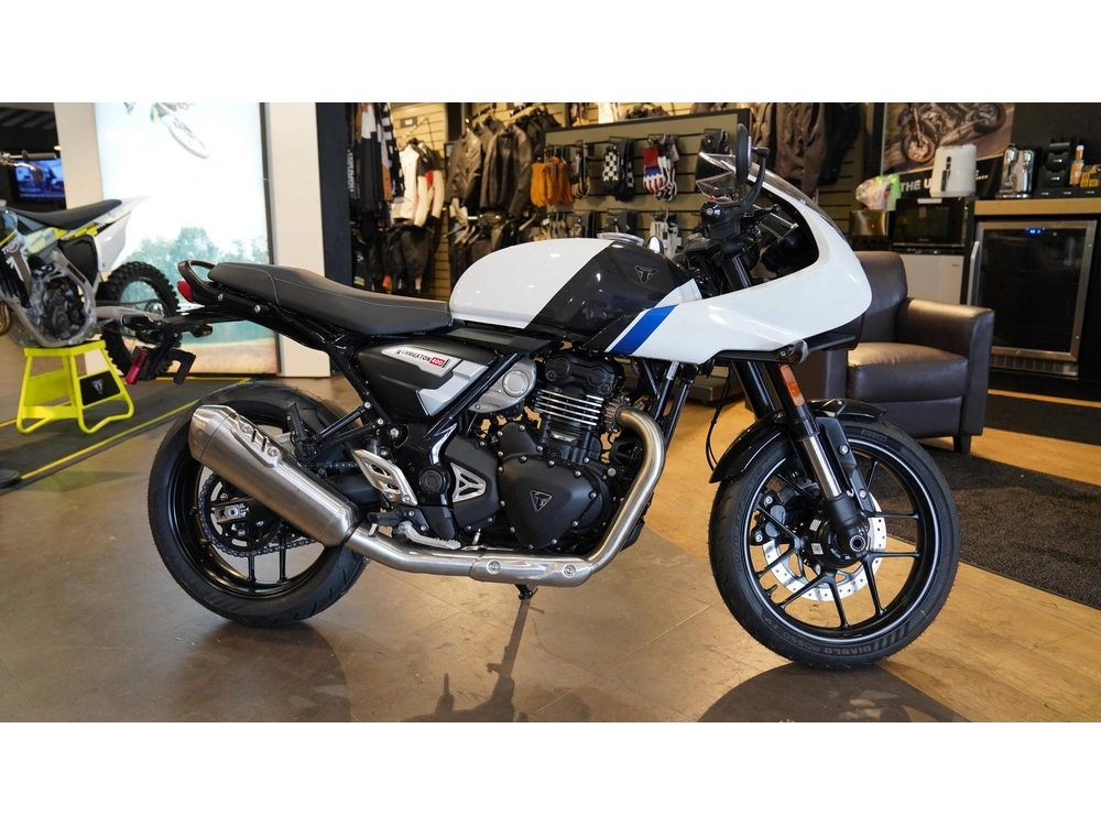 2026 Triumph Thruxton 400 alt